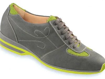 Orthopädischer Sportschuh